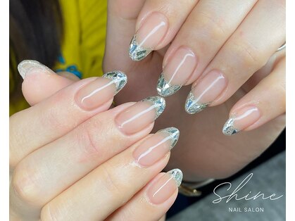 シャイン(Shine)の写真