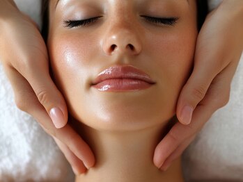 ルナ クレッシェンテ(Luna crescente)の写真/自己流ケアで変わらない肌に。肌質から整える大人フェイシャルで艶めく透明感へ♪[三田駅/シミ/たるみ/毛穴