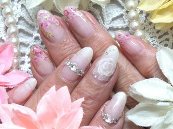 ハーブエステ ルレーブ/ローズネイル 各7100円