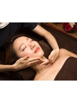 ホウレイ線・たるみ改善！予防ケア