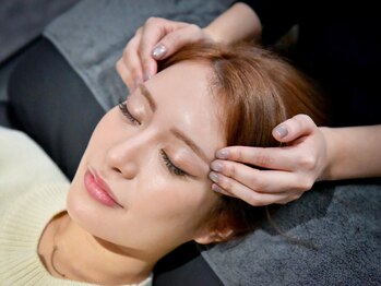 エミュ(Emyu)の写真/国家資格保有者監修のヘッドスパ専門店★極上ヘッドスパで頭のコリをほぐし、眼精疲労/頭の疲れを解消！