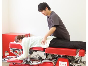ほねつぎ三輪はりきゅう接骨院の写真/デスクワークや立ち仕事が多い方必見です！骨盤のゆがみをリセットして、体の不調を根本改善に導く！