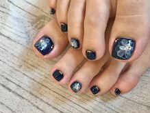 マニッシュ(Manish)/水彩フラワー　フットネイル