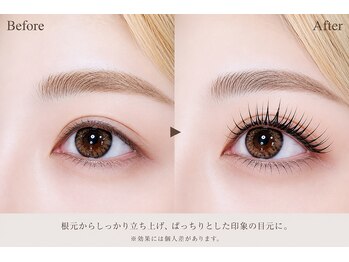 ベルバイグレイス(BELLE by grace)の写真/パリジェンヌラッシュ☆根元から立ち上げて自然で上品な印象に＊まつ毛パーマでナチュラルな目元を再現♪