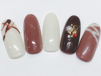 スリール(Sriel)/ハンド定額7980円