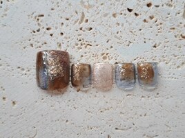 FOOTネイル ¥9980 くすみ