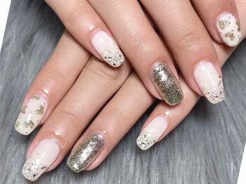 20代におすすめ♪ハートネイル