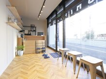 ネイビー鍼灸指圧治療院(NAVY鍼灸指圧治療院)/『落ち着く待合室』