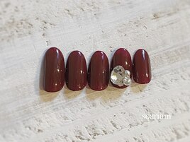 ワンカラー×ビジュー