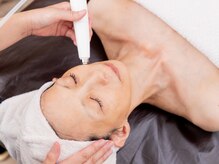 お肌の角質大掃除。お肌に優しいダイヤモンドピーリング使用