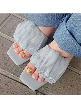 リッシュ ドゥ(RICHE deux)/大人気!ひまわりネイル♪