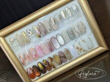 アグライア(Aglaia)/ニュアンス系デザイン