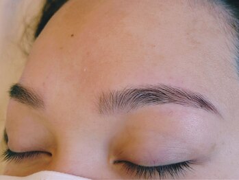 シックワークス オット(Chic Work's Otto)の写真/眉のお悩みをお任せ下さい!あなたの理想の美眉に!お顔の印象を決める目元をトータルケアで更に素敵に演出♪