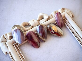 プールヴー☆オングル/ニュアンスメタリックネイル