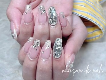 メゾン ド ナリ(maison de NALI)/スカルプ盛り放題12200円