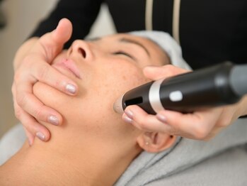 アジュ(Aju)の写真/【超最新!!肌管理マシン】ハイピールイントゥ×韓国式コルギで"年齢を感じさせないハリツヤ小顔"が叶う☆