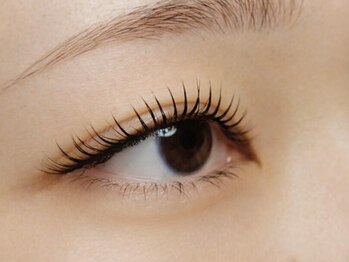 ビーエヌ エステティックアンドスパ(BN Esthetic&Spa)の写真/エイジング悩みに強い。大人のためのパリジェンヌまつ毛パーマ。