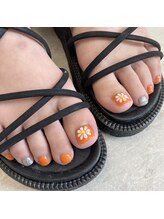 リリアフリル(Lilia×frill)/ぷっくりデイジーネイル