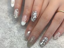ヴィヴィアン ネイル(Vivian nail)/上品　ニュアンス