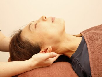 ジョイ 茅ヶ崎北口店(JOY)の写真/パソコン・スマホで疲れ切った首・肩を極上オイルでもみほぐす☆高技術に自信♪疲労を解消します。