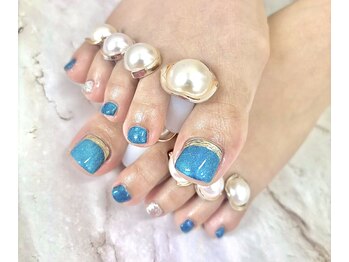 はあとねいる 橿原店の写真/おしゃれは足元から*カラーの種類が豊富&カラー変更OKで¥4400!鮮やかなネイルで気分UP♪