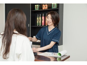 広島ウッズ整体院/受付