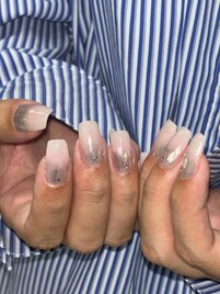 一癖グラデーションネイル