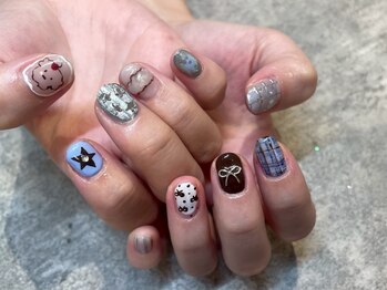 ストーリー(STORY)の写真/ハイセンスな個性派もPOPなデザインもここで叶う！高い技術で再現◎上品ニュアンスネイルもお任せください