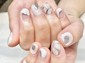 アイラッシュアンドネイル専門店 クラル(CURAR)/持ち込みフリー60min ￥7980