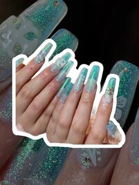 クロムネイル