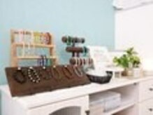 ハンドメイドアクセサリーも作成しています♪