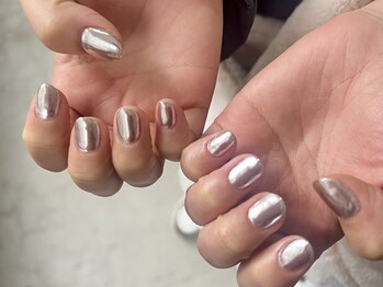 カフナ アンド チル(Kahuna&chill)/ミラーネイル