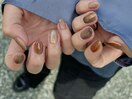 Brown nail