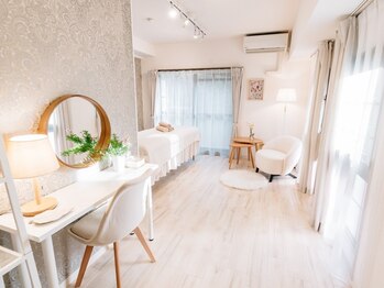 クレアモンテ(CREAMONTE)の写真/≪肥後橋駅から徒歩5分≫完全予約制のお一人様貸切サロンで日々頑張る女性に癒しとエネルギーチャージを◎