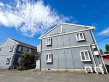伊勢崎整体シンリ/外観：グレーの建物です