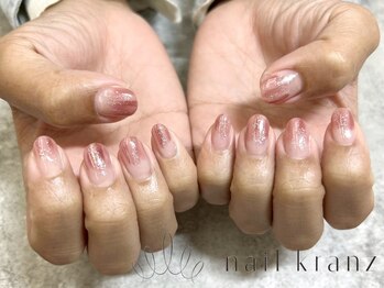 ネイル クランツ(nail kranz)の写真/本町/心斎橋駅からも近く!【塗りかけニュアンス4500円】忙しいOLさんに◎爪が伸びても自然なdesign