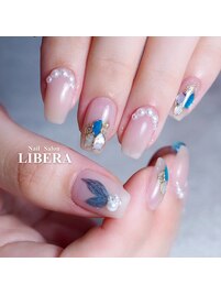 人魚のしっぽネイル