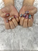 ジャフリカン(JAHFRICAN)/キラキラネイル　担当 : NAO