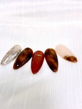 ティアラ(tiara)/べっこうデザインネイル☆