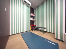 ジムらしくないかわいい空間です。