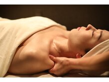 シア スパ(SIA SPA)/デコルテコルギマッサージ