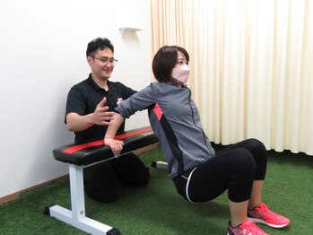 整骨院ワン(One)/二の腕を引き締めよう