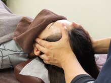 ヘッドスパ頭蓋調整。疲労回復に加え、体の不調にも対応。