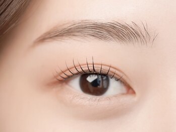 モーブ(MAUVE)の写真/【まつげパーマ×眉スタイリング】ナチュラルで抜け目ない大人可愛い印象に♪