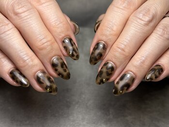 ミーコ(miico)/奥行きたっぷりレオパード