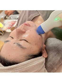 リラクゼーションラボ ユニコ(unico)の写真/県内希少ショット型RF「サーマティノア」で気になる年齢肌のお悩みにアプローチ！内側から美肌へ☆
