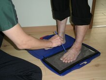 インソール（足底板）製作のための足型計測！