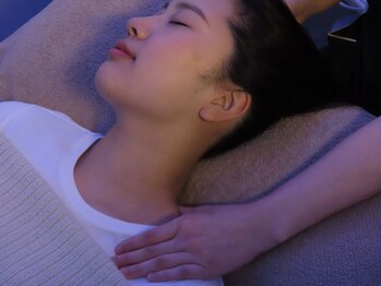 レアルステイト 御経塚店の写真/自分へのご褒美には実績2万件以上のハンド技術のヘッドスパを体験♪脳疲労や眼精疲労もスッキリ解消！