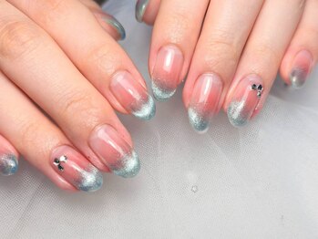 ネイルバイピヌ(nail by pinu)/チーク×マググラデ