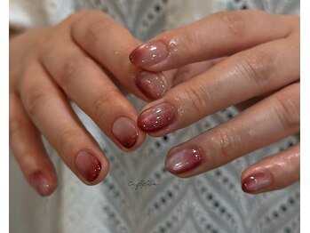ネイルサロン ティフィン(tiffin)の写真/小さなお爪にぴったりの可愛いデザイン多数♪高い技術力で、繊細アートも対応OK！